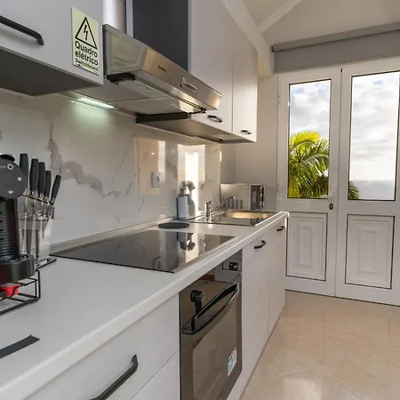 Vanda House Com 2 Quartos Vista Mar E Montanha No Centro Da Ilha *