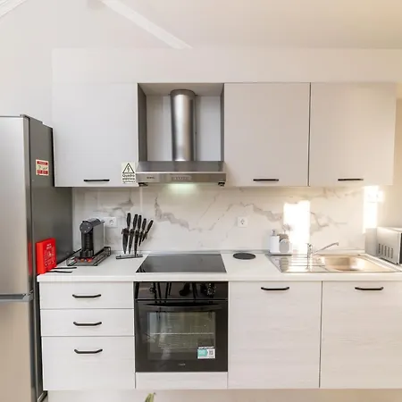 Holiday home Vanda House Com 2 Quartos Vista Mar E Montanha No Centro Da Ilha Tabua (Madeira)