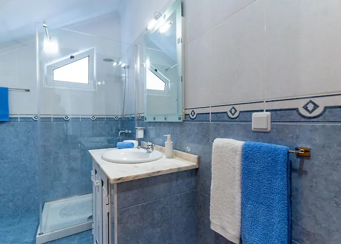 Vanda House Com 2 Quartos Vista Mar E Montanha No Centro Da Ilha Tatil Evi