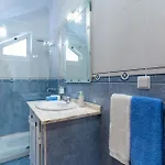 Vanda House Com 2 Quartos Vista Mar E Montanha No Centro Da Ilha Prázdninový dům