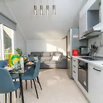 Prázdninový dům Vanda House Com 2 Quartos Vista Mar E Montanha No Centro Da Ilha