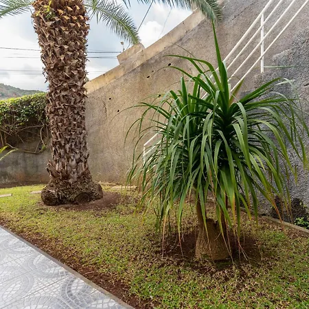 Vanda House Com 2 Quartos Vista Mar E Montanha No Centro Da Ilha * Tabua (Madeira)