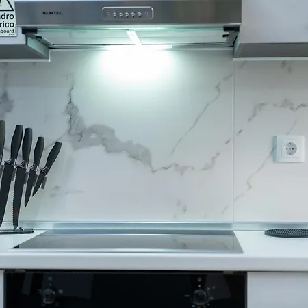 Casa de Férias Vanda House Com 2 Quartos Vista Mar E Montanha No Centro Da Ilha Tabua (Madeira)