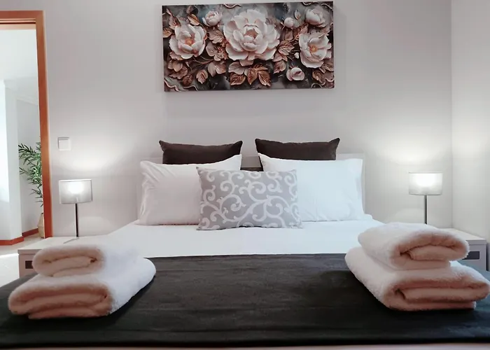 Vanda House Com 2 Quartos Vista Mar E Montanha No Centro Da Ilha Nyaraló Tabua (Madeira)