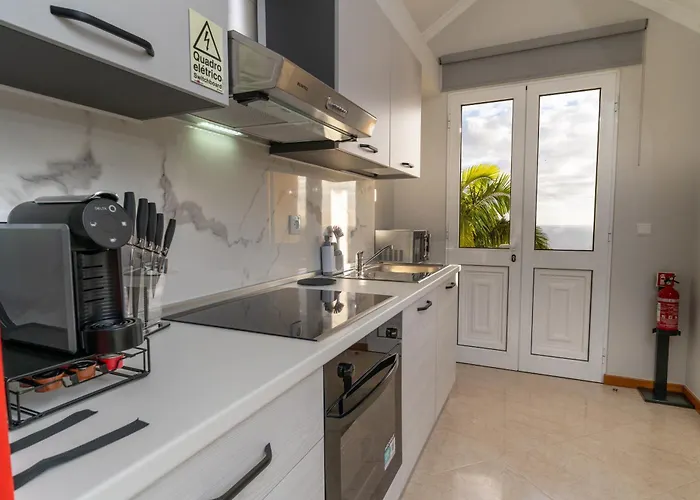 Vanda House Com 2 Quartos Vista Mar E Montanha No Centro Da Ilha *