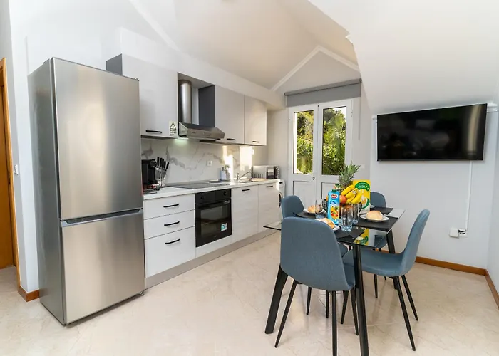 Vanda House Com 2 Quartos Vista Mar E Montanha No Centro Da Ilha *